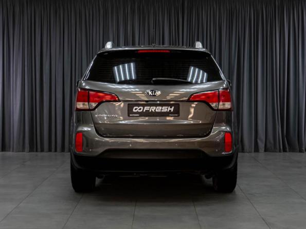 Kia Sorento II Рестайлинг с пробегом 2014 года, цена 1 799 000 рублей, 222792 км, внедорожник, Автокод Объявления