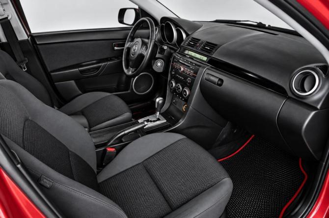 Mazda 3 I (BK) Рестайлинг с пробегом 2008 года, цена 759 000 рублей, 195000 км, седан, Автокод Объявления