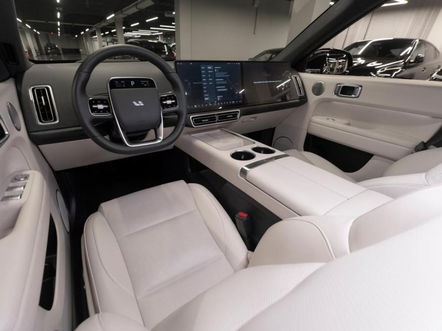Li Auto (Lixiang) L6 Москва  - изображение 7
