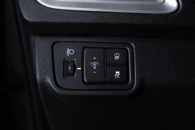 Hyundai Solaris II с пробегом 2019 года, цена 1 399 000 рублей, 81206 км, седан, Автокод Объявления
