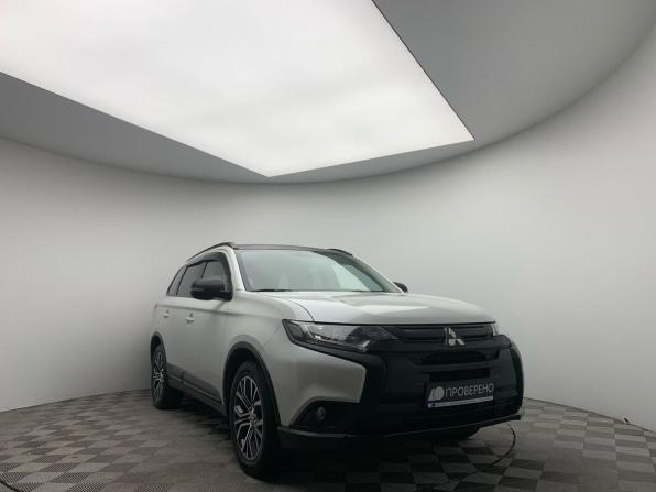 Mitsubishi Outlander III Рестайлинг 2 с пробегом 2016 года, цена 1 649 000 рублей, 117085 км, внедорожник, Автокод Объявления