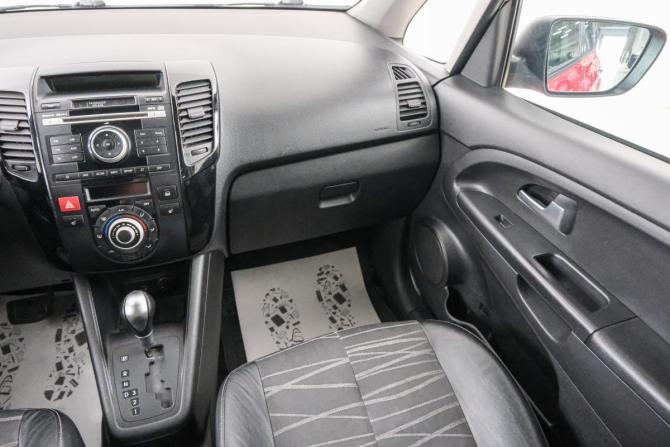 Kia Venga I с пробегом 2013 года, цена 949 000 рублей, 120600 км, компактвэн, Автокод Объявления