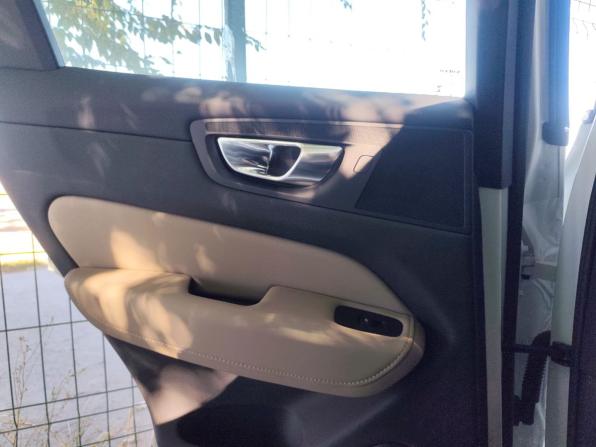 Новый Volvo XC60 II Рестайлинг 2 2026 года, цена 6 350 000 рублей, внедорожник, Автокод Объявления