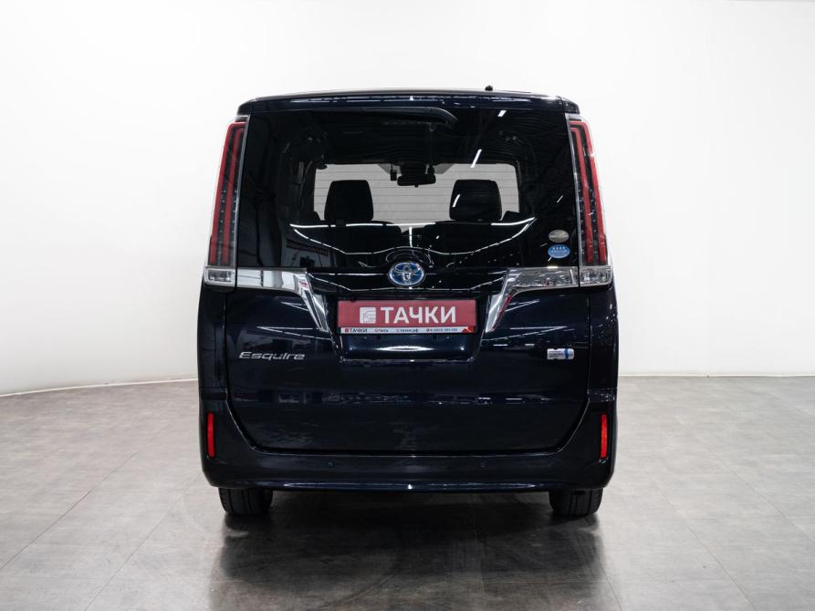 Toyota Esquire I Рестайлинг Чита  - изображение 4