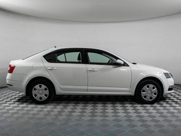 Skoda Octavia III (A7) Рестайлинг с пробегом 2018 года, цена 1 297 000 рублей, 207417 км, лифтбек, Автокод Объявления
