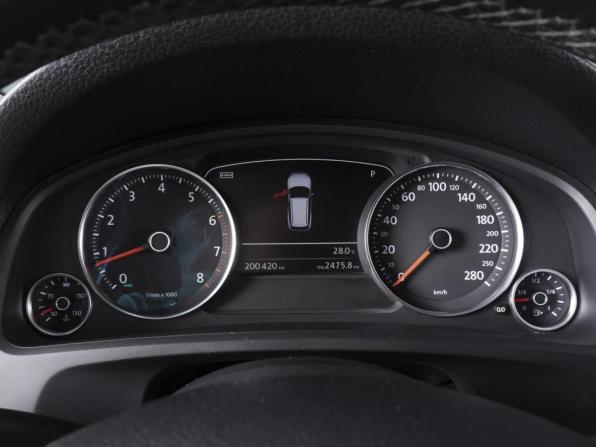 Volkswagen Touareg II с пробегом 2012 года, цена 2 000 000 рублей, 200420 км, внедорожник, Автокод Объявления