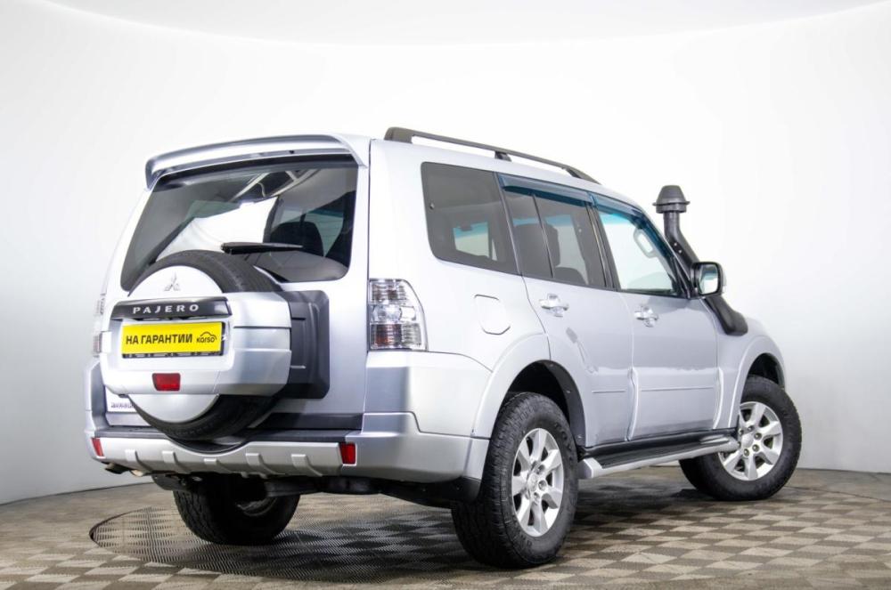 Mitsubishi Pajero IV Рестайлинг 1 Пермь  - изображение 5