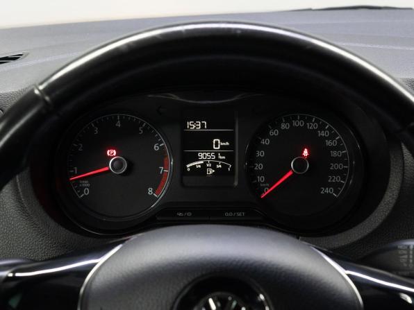 Volkswagen Polo V Рестайлинг с пробегом 2017 года, цена 1 050 000 рублей, 90549 км, седан, Автокод Объявления