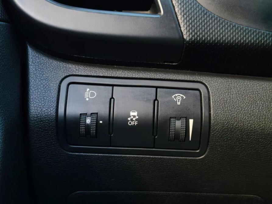 Hyundai Solaris I Санкт-Петербург  - изображение 12