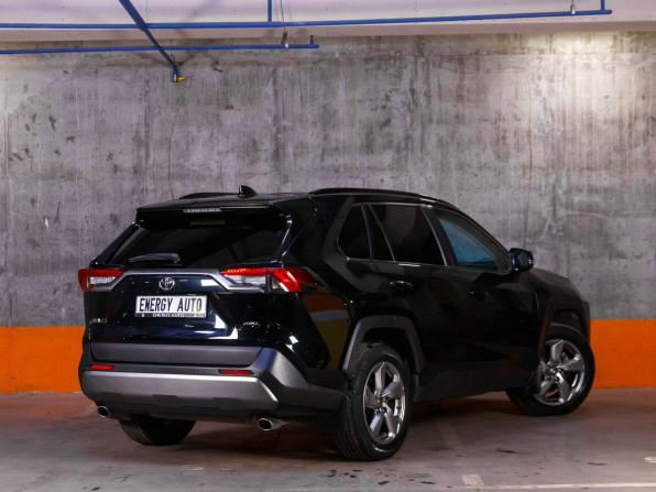 Toyota RAV4 V (XA50) с пробегом 2021 года, цена 3 799 000 рублей, 97159 км, внедорожник, Автокод Объявления