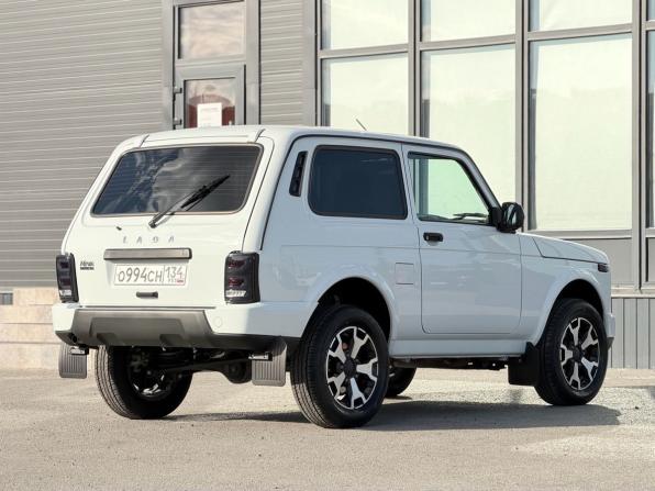Lada (ВАЗ) Niva Legend с пробегом 2024 года, цена 990 000 рублей, 4500 км, внедорожник, Автокод Объявления