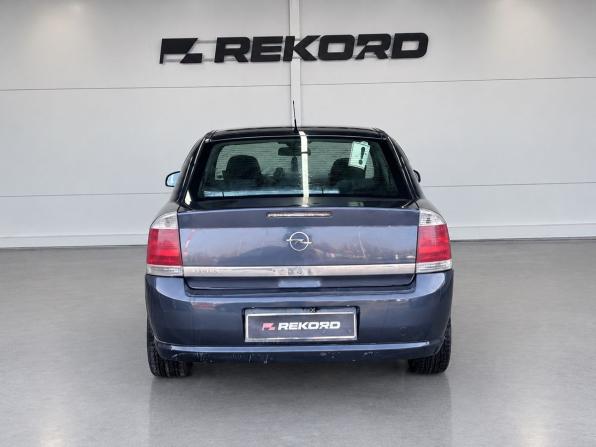 Opel Vectra C Рестайлинг с пробегом 2006 года, цена 529 000 рублей, 317774 км, седан, Автокод Объявления