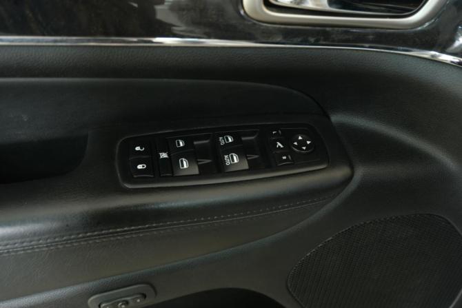 Jeep Grand Cherokee IV (WK2) с пробегом 2012 года, цена 1 499 000 рублей, 239000 км, внедорожник, Автокод Объявления