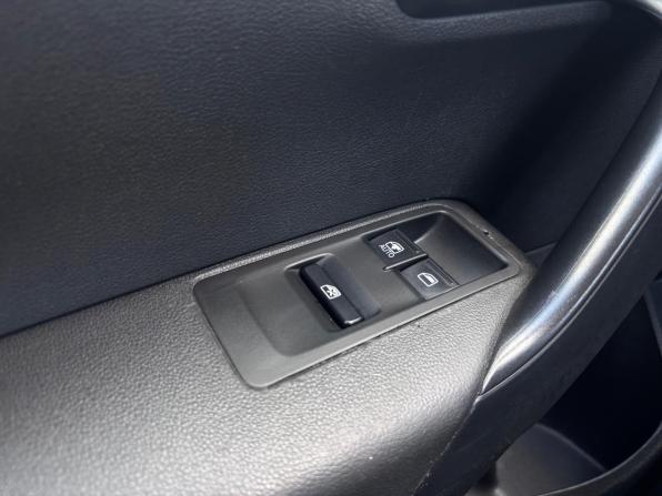 Volkswagen Polo V с пробегом 2015 года, цена 1 099 000 рублей, 70836 км, седан, Автокод Объявления