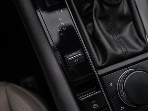 Mazda 3 IV (BP) с пробегом 2019 года, цена 2 450 000 рублей, 113040 км, хэтчбек, Автокод Объявления