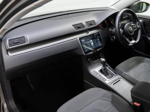 Volkswagen Passat B7 с пробегом 2011 года, цена 1 100 000 рублей, 150771 км, универсал, Автокод Объявления