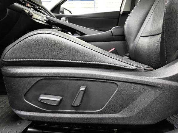 Hyundai Elantra VII (CN7) Рестайлинг с пробегом 2025 года, цена 2 260 000 рублей, 43794 км, седан, Автокод Объявления
