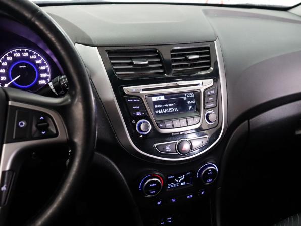 Hyundai Solaris I Рестайлинг с пробегом 2016 года, цена 1 149 000 рублей, 172654 км, седан, Автокод Объявления