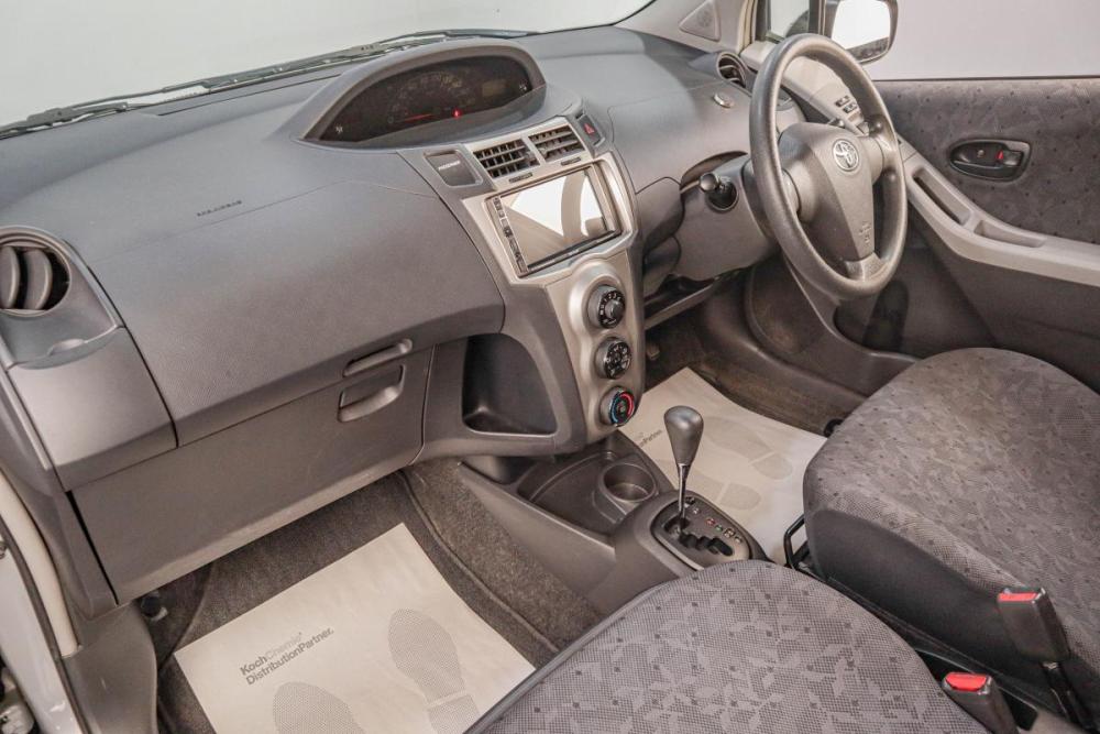 Toyota Vitz II (XP90) Челябинск  - изображение 16