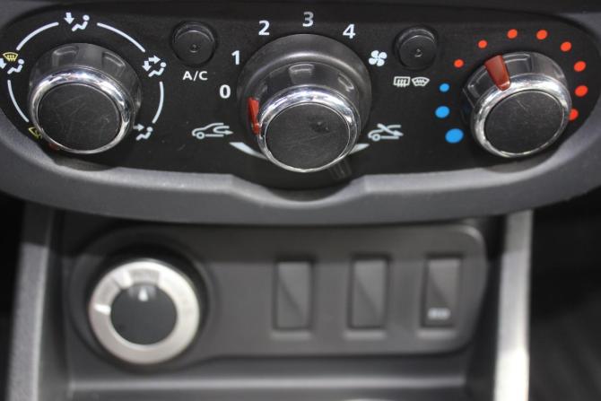 Renault Duster I Рестайлинг с пробегом 2015 года, цена 1 270 000 рублей, 60625 км, внедорожник, Автокод Объявления