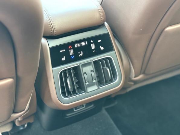 Maserati Grecale с пробегом 2023 года, цена 9 420 000 рублей, 25555 км, внедорожник, Автокод Объявления