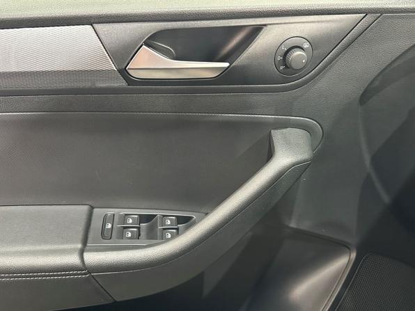 Volkswagen Polo VI с пробегом 2021 года, цена 1 849 000 рублей, 22664 км, лифтбек, Автокод Объявления