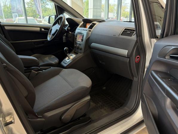 Opel Zafira B Рестайлинг с пробегом 2012 года, цена 820 000 рублей, 168005 км, компактвэн, Автокод Объявления