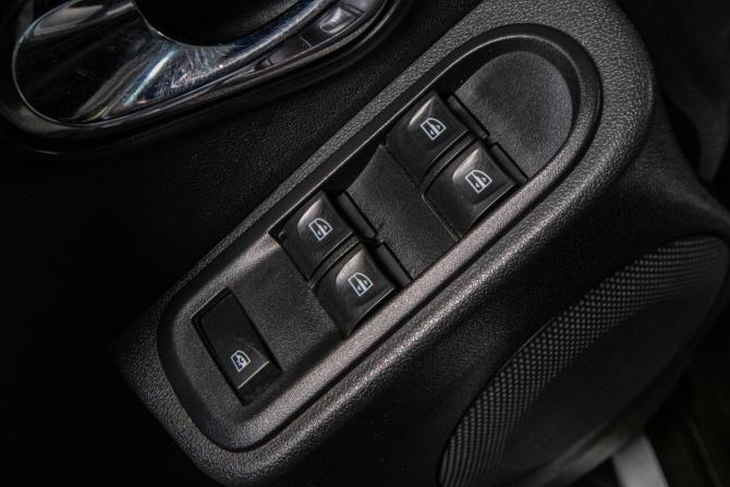 Renault Duster I Рестайлинг с пробегом 2019 года, цена 1 599 000 рублей, 107000 км, внедорожник, Автокод Объявления