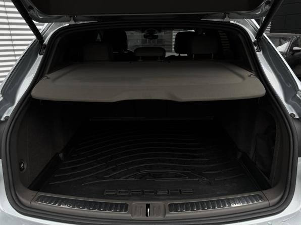 Porsche Macan I Рестайлинг с пробегом 2019 года, цена 4 990 000 рублей, 83000 км, внедорожник, Автокод Объявления