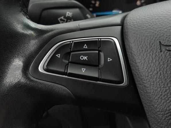 Ford Focus III Рестайлинг с пробегом 2019 года, цена 1 389 000 рублей, 56500 км, седан, Автокод Объявления