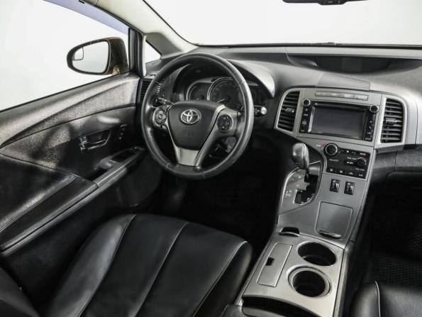 Toyota Venza I Рестайлинг с пробегом 2014 года, цена 1 699 000 рублей, 331259 км, внедорожник, Автокод Объявления