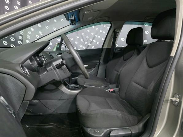 Peugeot 308 I с пробегом 2011 года, цена 281 000 рублей, 208923 км, хэтчбек, Автокод Объявления