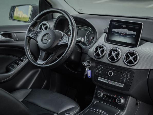 Mercedes-Benz B-Класс II (W246) Рестайлинг с пробегом 2015 года, цена 1 485 000 рублей, 145560 км, хэтчбек, Автокод Объявления