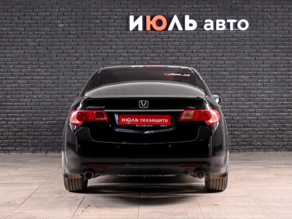Honda Accord VIII Рестайлинг с пробегом 2011 года, цена 1 300 000 рублей, 240177 км, седан, Автокод Объявления