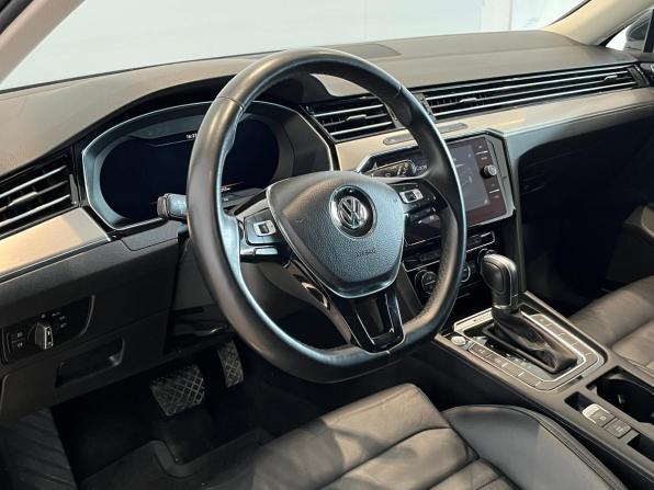 Volkswagen Passat B8 Рестайлинг с пробегом 2019 года, цена 2 120 000 рублей, 320253 км, универсал, Автокод Объявления
