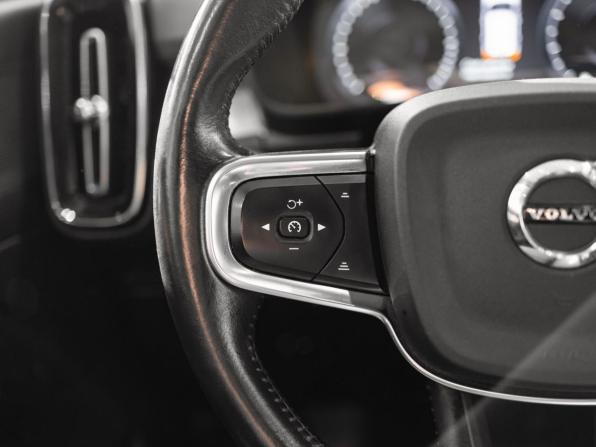 Volvo XC40 I с пробегом 2021 года, цена 2 820 000 рублей, 105824 км, внедорожник, Автокод Объявления