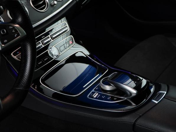 Mercedes-Benz E-Класс V (W213 S213 C238) с пробегом 2017 года, цена 3 049 999 рублей, 158209 км, седан, Автокод Объявления