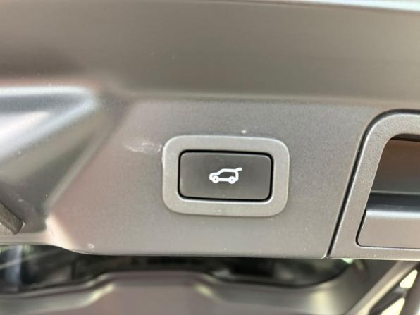 Land Rover Range Rover Velar I с пробегом 2021 года, цена 5 490 000 рублей, 87397 км, внедорожник, Автокод Объявления