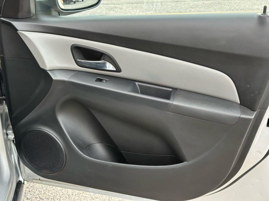 Chevrolet Cruze I Рестайлинг Волгоград  - изображение 16