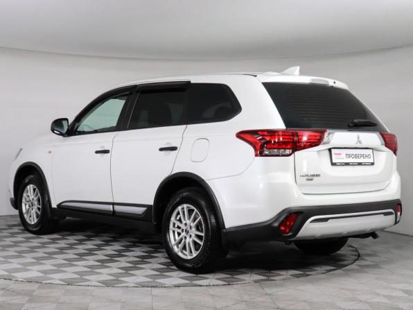 Mitsubishi Outlander III Рестайлинг 3 с пробегом 2020 года, цена 2 290 000 рублей, 32218 км, внедорожник, Автокод Объявления