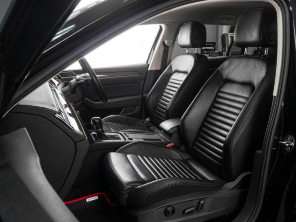 Volkswagen Passat B8 с пробегом 2015 года, цена 1 879 000 рублей, 59841 км, универсал, Автокод Объявления