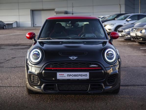 Mini Hatch III (F55/F56) Рестайлинг с пробегом 2018 года, цена 3 090 000 рублей, 47760 км, хэтчбек, Автокод Объявления