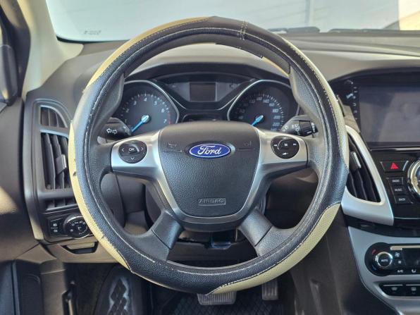 Ford Focus III Рестайлинг с пробегом 2014 года, цена 999 000 рублей, 165000 км, седан, Автокод Объявления