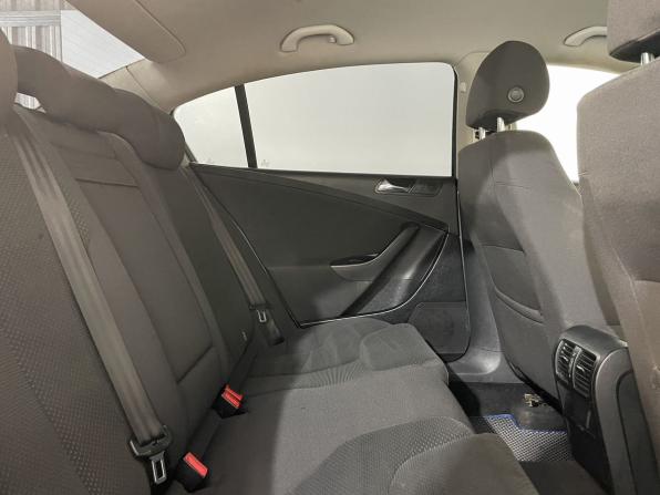 Volkswagen Passat B6 с пробегом 2005 года, цена 444 900 рублей, 289000 км, седан, Автокод Объявления