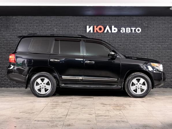 Toyota Land Cruiser 200 Series Рестайлинг 1 с пробегом 2014 года, цена 3 900 000 рублей, 299074 км, внедорожник, Автокод Объявления