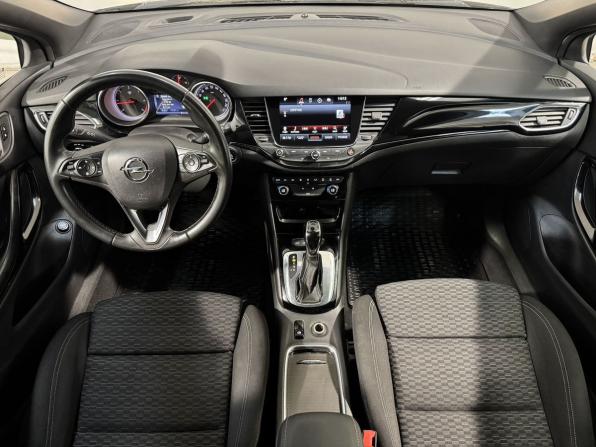 Opel Astra K с пробегом 2018 года, цена 1 299 800 рублей, 156000 км, универсал, Автокод Объявления