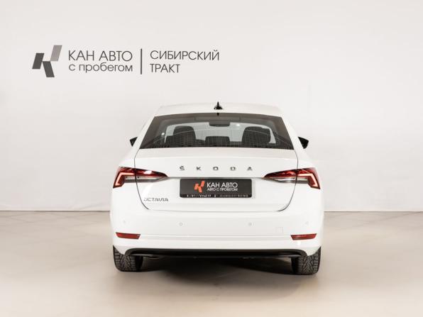 Skoda Octavia IV (A8) с пробегом 2021 года, цена 2 511 548 рублей, 80691 км, лифтбек, Автокод Объявления