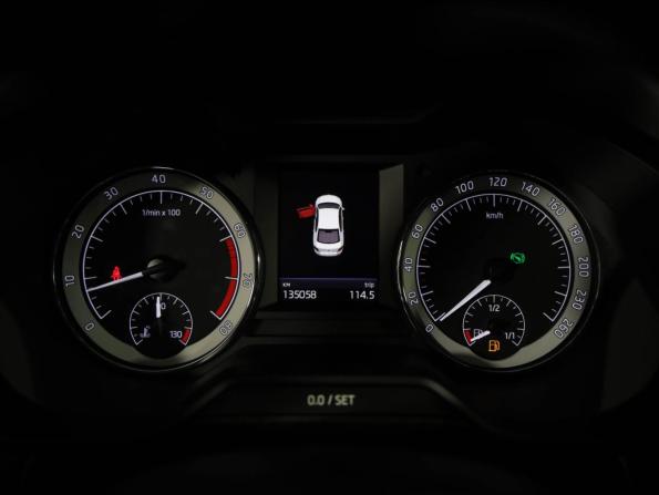 Skoda Octavia III (A7) Рестайлинг с пробегом 2018 года, цена 1 719 000 рублей, 135056 км, лифтбек, Автокод Объявления