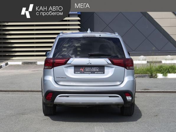 Mitsubishi Outlander III Рестайлинг 3 с пробегом 2020 года, цена 2 540 000 рублей, 75815 км, внедорожник, Автокод Объявления