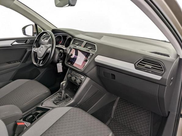 Volkswagen Tiguan II с пробегом 2017 года, цена 2 245 000 рублей, 74102 км, внедорожник, Автокод Объявления